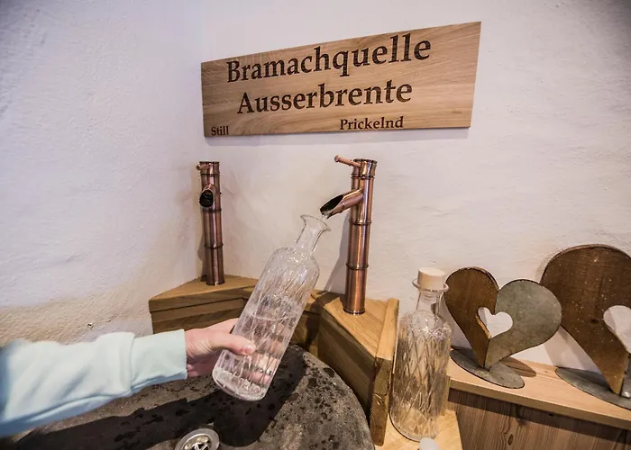 Ausserbrente منزل ريفي *